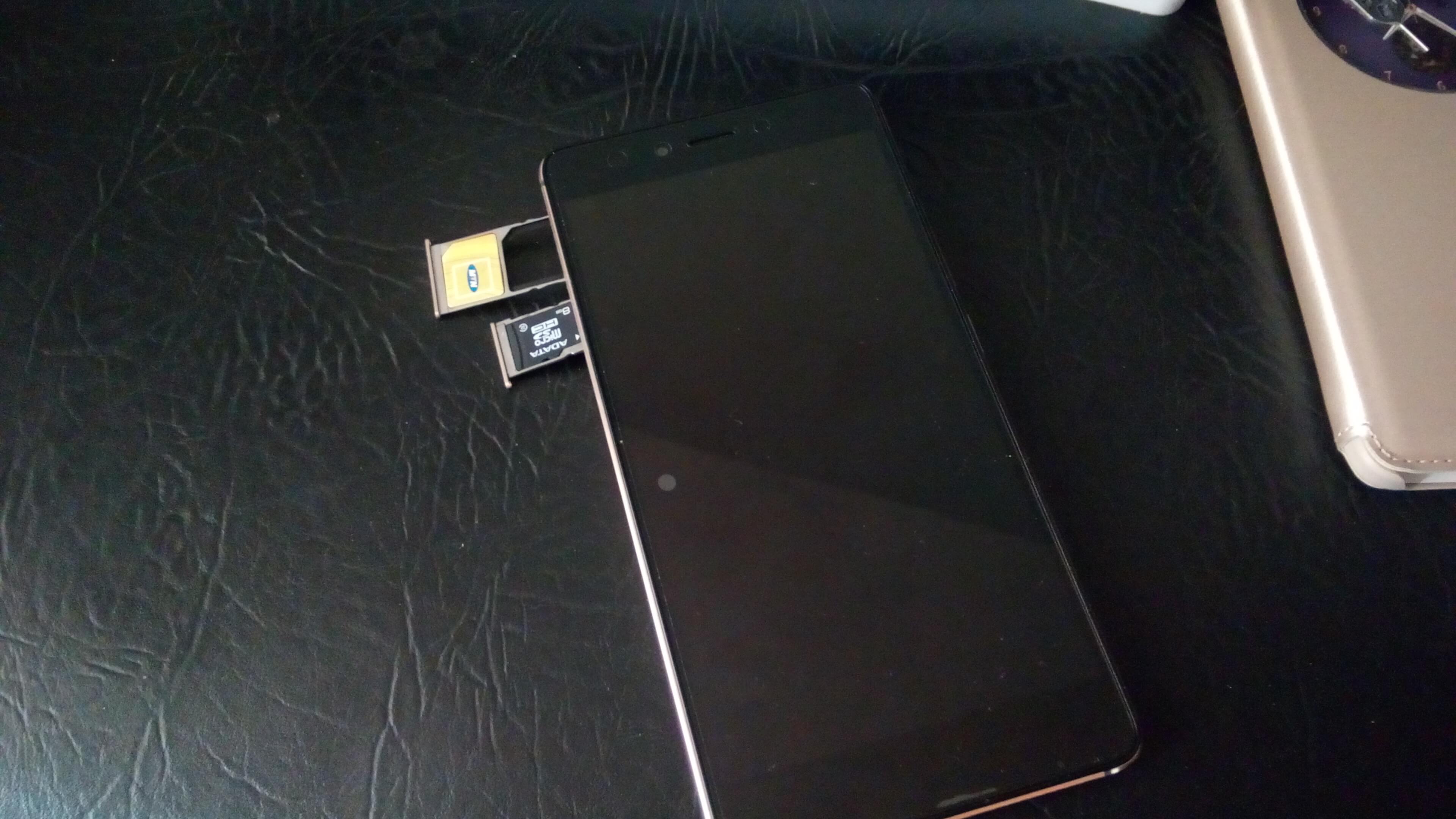 How to remove or insert SIM and SD memory cards on a Tecno Phantom 6